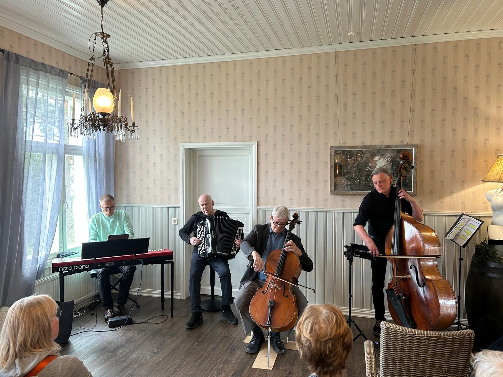 PHOTO-2025-05-17-20-32-27 PHOTO-2025-05-17-20-32-27